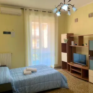 https://alexandra-house.it-romehotels.com